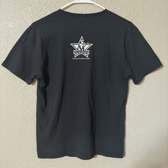 Grunt Style Men's Black Tee with White "FREEDOM HAS A COST" Graphic - Picture 4 of 4